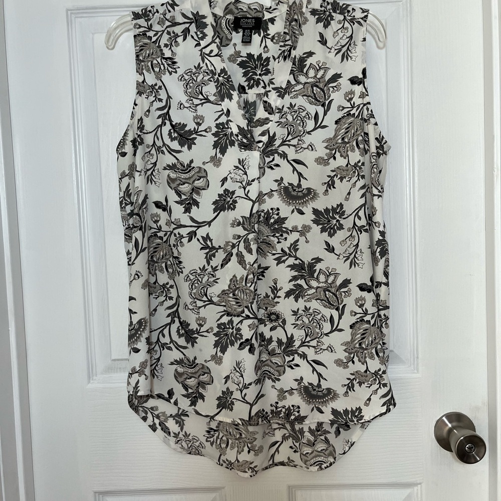 Jones New York Black and White Floral Blouse